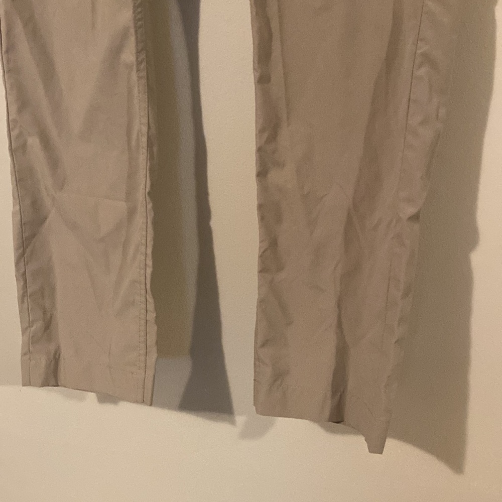 Amazon essentials pants - Picture 3 of 3